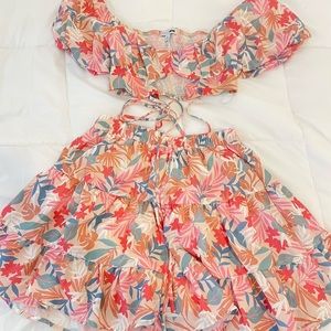W boho flor set with top and skirt from fashion nova💌
